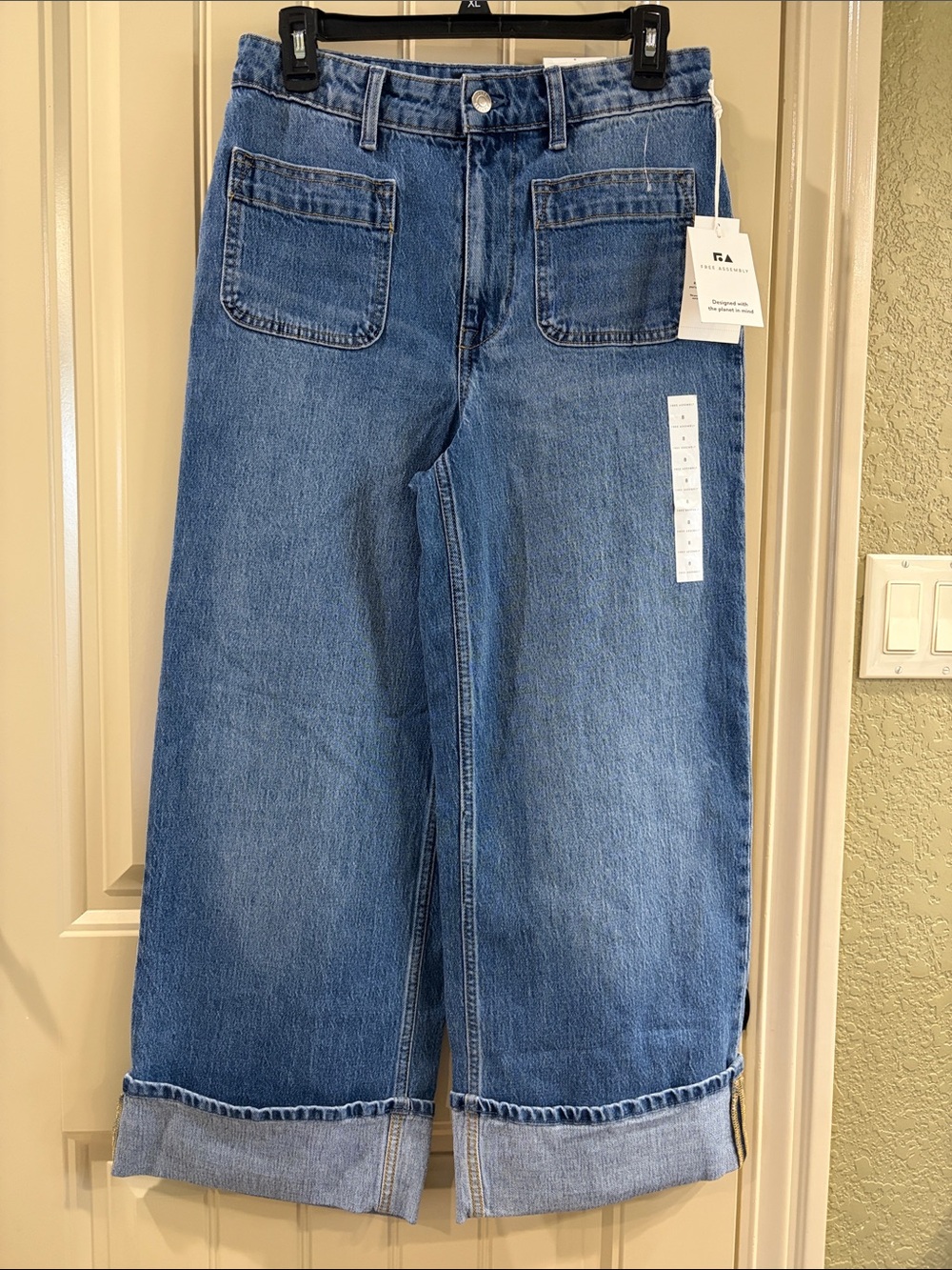 Women’s Wide Leg High Waisted Jeans by Free Assembly Brand. NWT! - Picture 1 of 16